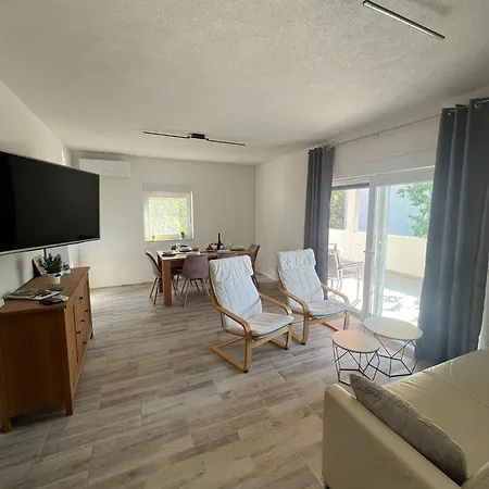 Delfin Jacuzzi , Bribir-novi Vinodolski Apartman *