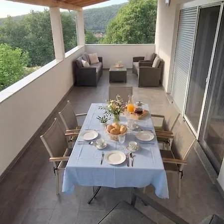 Delfin - Beheizter Pool & Jacuzzi In - Crikvenica - Novi Vinodolski 브리비르