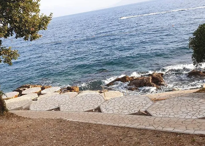 Delfin Jacuzzi , Bribir-novi Vinodolski Apartment Bribir (Primorje-Gorski Kotar)
