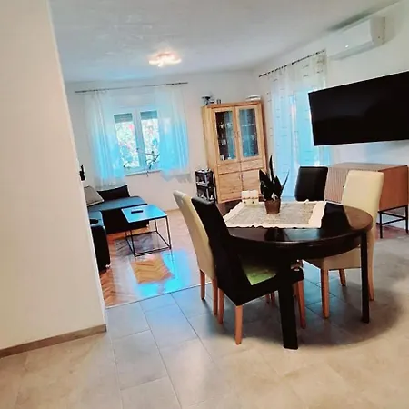 Delfin - Beheizter Pool & Jacuzzi In - Crikvenica - Novi Vinodolski 아파트 브리비르