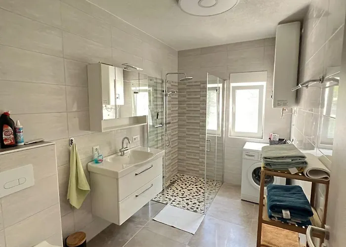 Appartamento Delfin Jacuzzi , Bribir-novi Vinodolski *